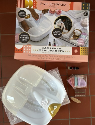 Fao schwarz kids - fao, pedicure